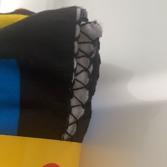 🎉Final sale🎉M&M’s Fleece blanket - Picture 6 of 7